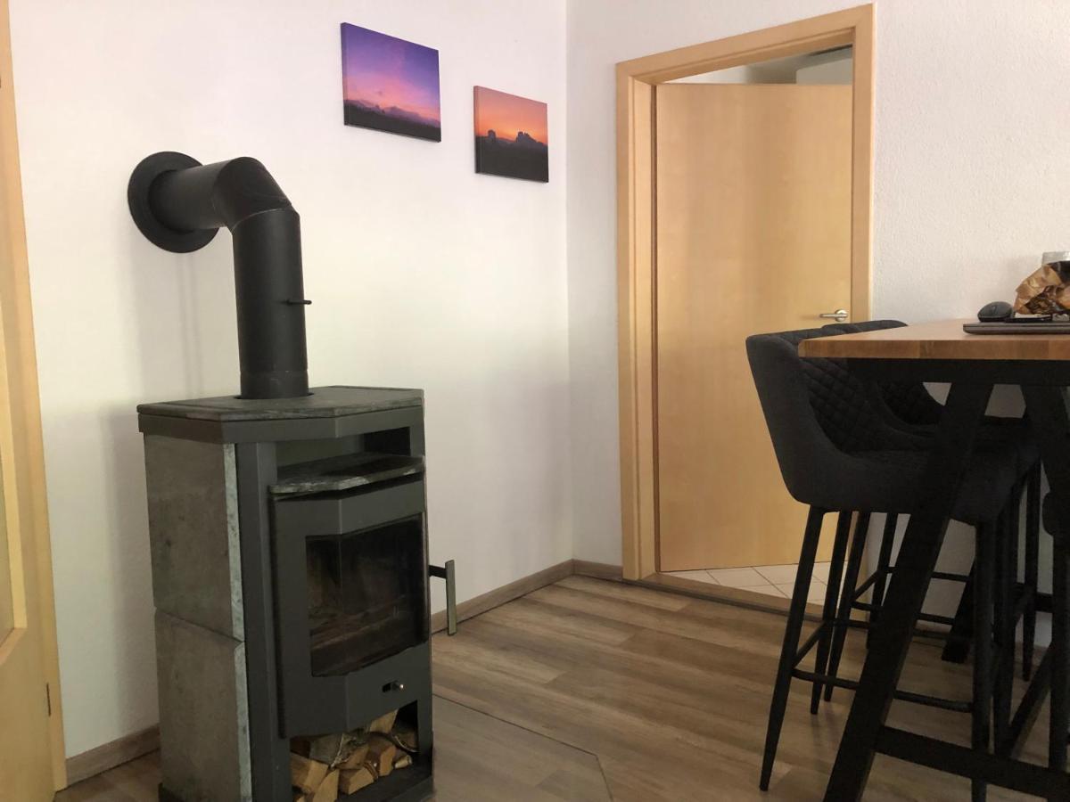 Sandstein-Ferien, Kamin, Fewo "Wanderfalke", Zentral & Ruhig, Terrasse, Saechs Schweiz Königstein Esterno foto